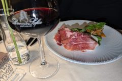 Donna-Sofia-carpaccio-1-scaled